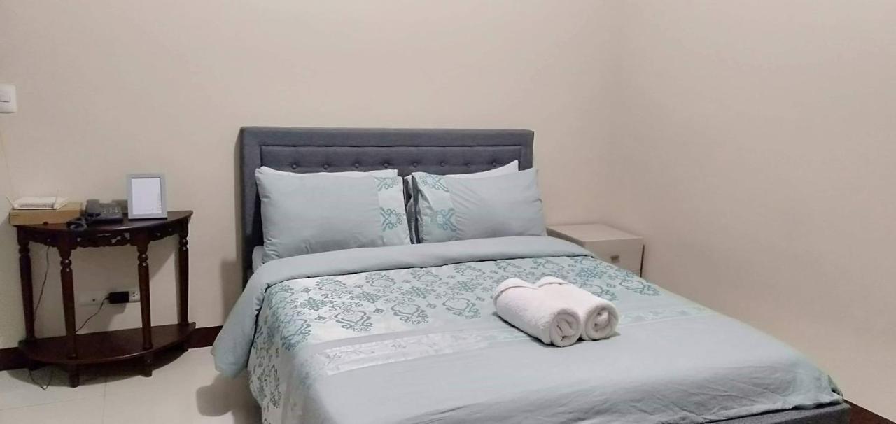 Condotel Walking Distance To Airport Manila Phòng bức ảnh